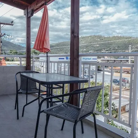 George Giov Apartment Sarti