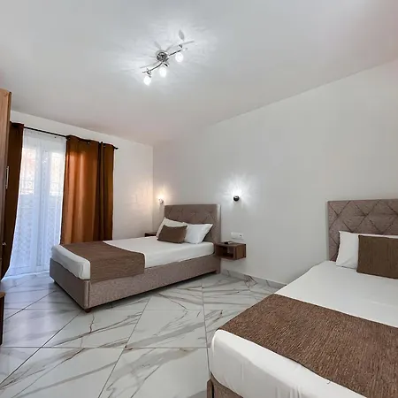 George Giov Apartment *