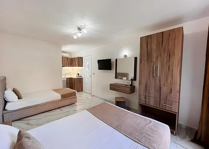 George Giov Apartament Sarti